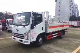 躍進(jìn)藍(lán)牌4米2氣瓶運(yùn)輸車